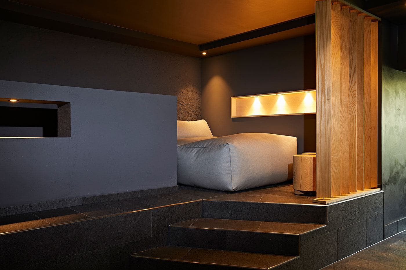 Sitzecke in der Wasserlounge des Hotel Rosenstock Fischen